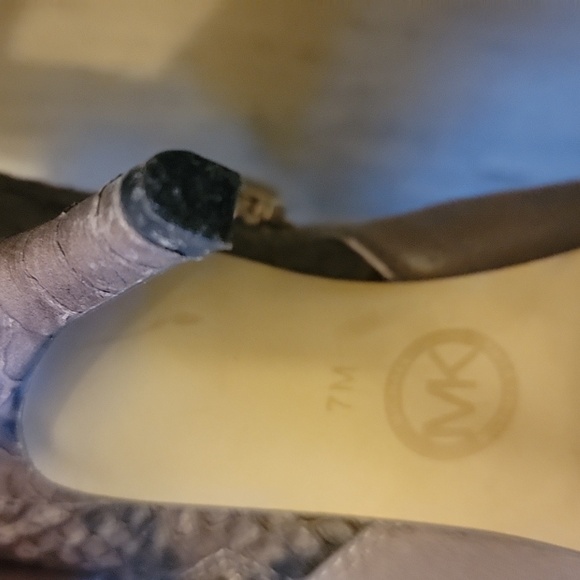 Michael Kors Brown & Snake Skin Kitten Heels. Size 7. - Picture 8 of 13